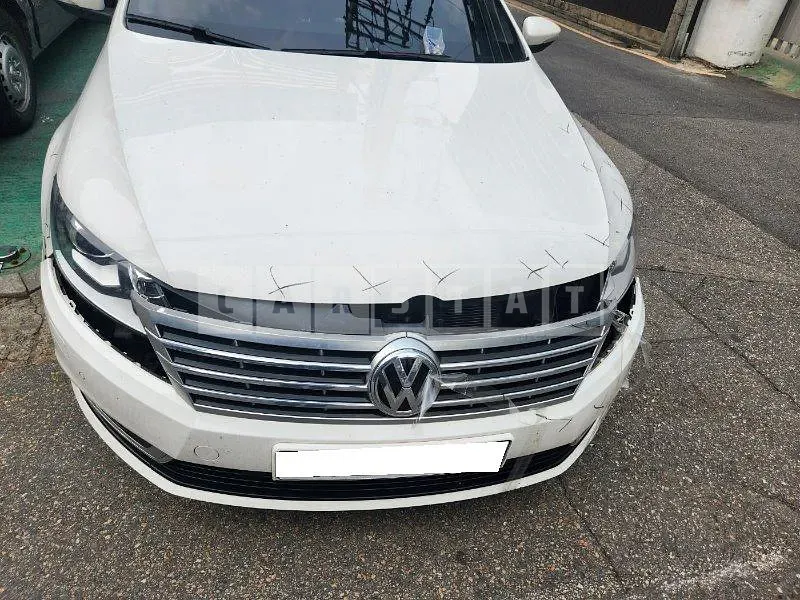 Photo 2 of 9: 2014 Volkswagen CC 2.0 TDI BMT, VIN WVWZZZ3CZEE528975 — Korean insurance auction