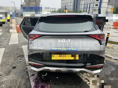 Photo 1 of 11: 2022 Kia Sportage LPG — Korean insurance auction
