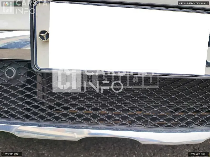 Photo 2 of 8: 2019 Mercedes-Benz Bentley GLC 300, VIN WDC0G4KB6KF670986 — Korean insurance auction
