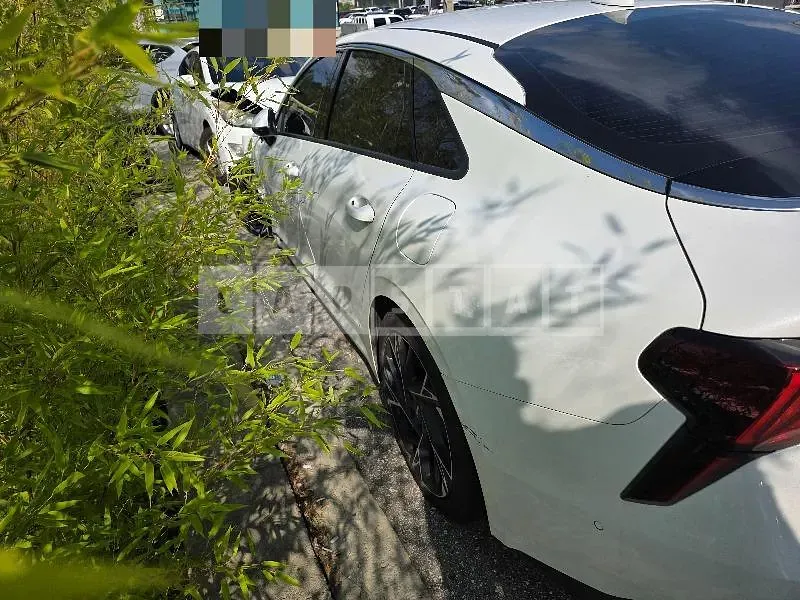 Photo 2 of 13: 2025 Kia K5 1.6 — Korean insurance auction