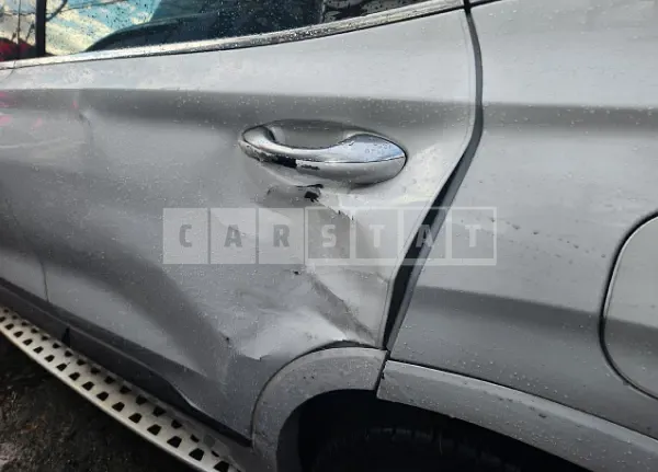 Photo 2 of 10: 2019 Hyundai Santa Fe, VIN KMHS581CDKU101849 — Korean insurance auction