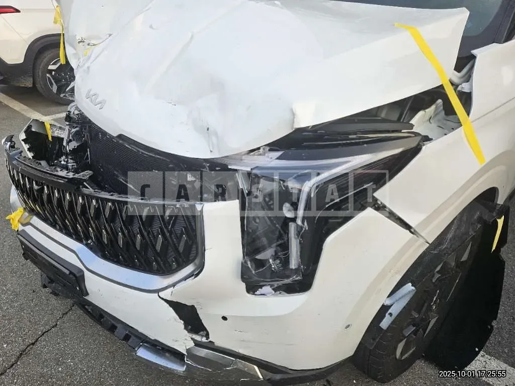 Photo 2 of 36: 2025 Kia Carnival G3.5 — Korean insurance auction