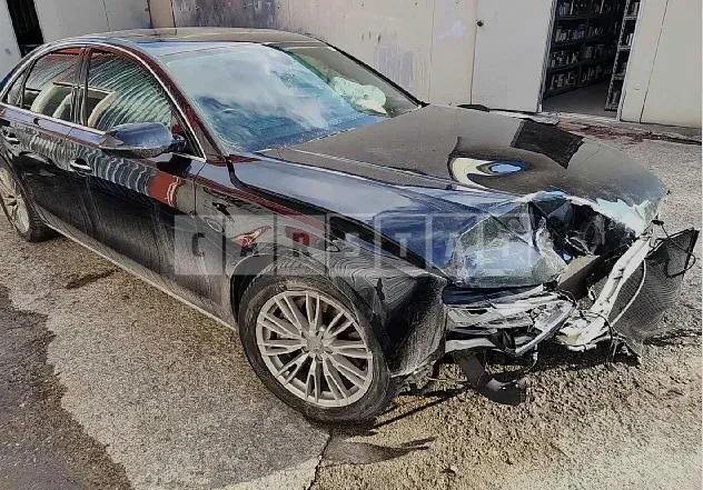 Photo 2 of 9: 2015 Audi A8 50 TDI quattro, VIN WAUZZZ4H4FN014722 — Korean insurance auction