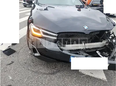 Photo 1 of 5: 2021 BMW 520d — Korean insurance auction