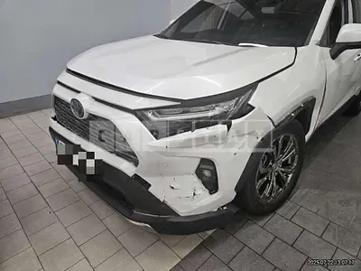 Photo 1 of 14: 2023 Toyota Lave 4 Hybrid AWD — Korean insurance auction