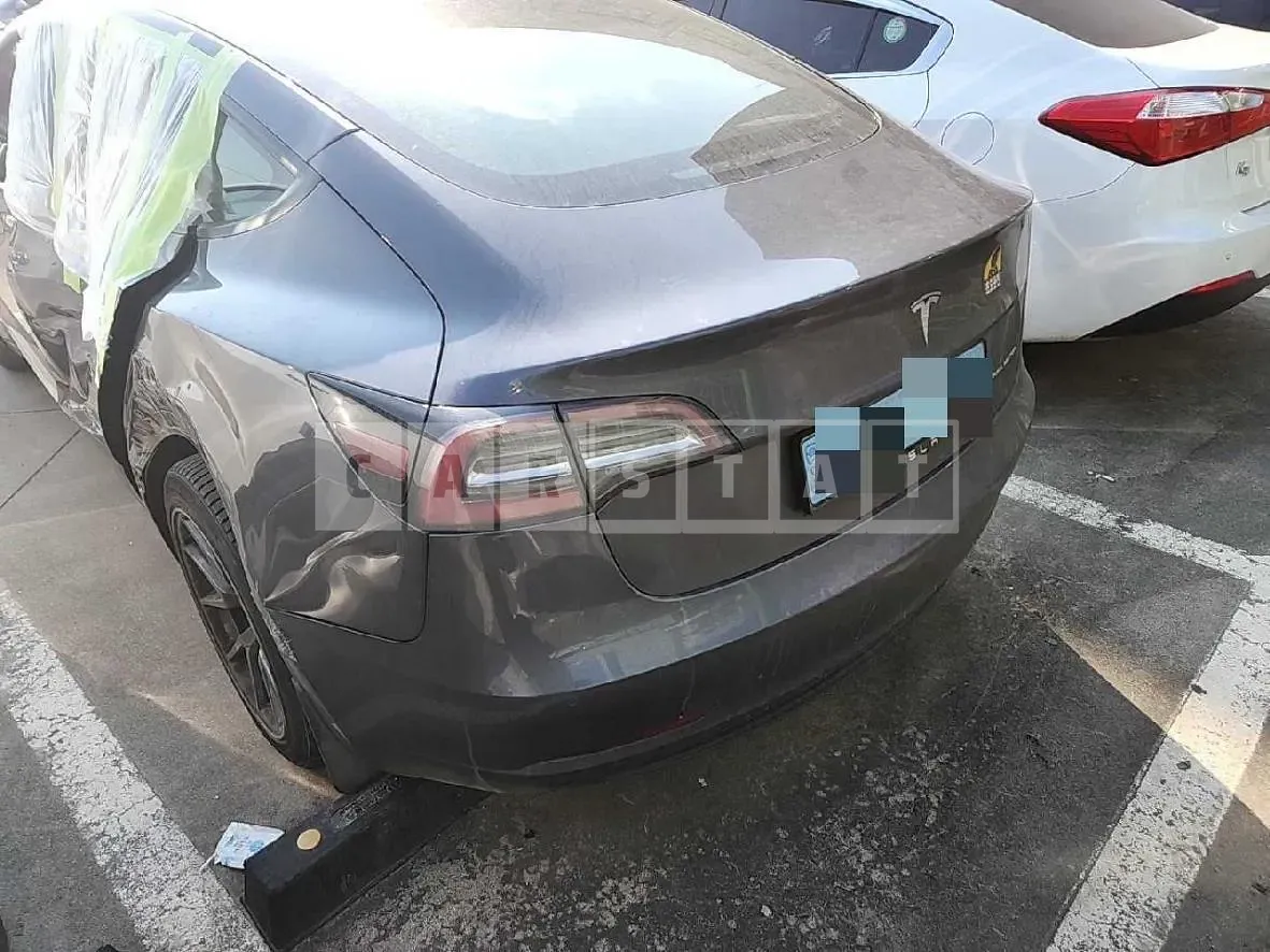 Photo 2 of 10: 2022 Tesla Model 3 Long Range, VIN 5YJ3E1EB1NF227219 — Korean insurance auction