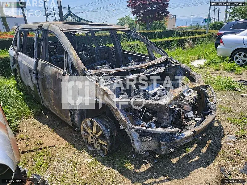 Photo 2 of 6: 2015 Honda Odyssey, VIN 5KBRL5860FB601055 — Korean insurance auction