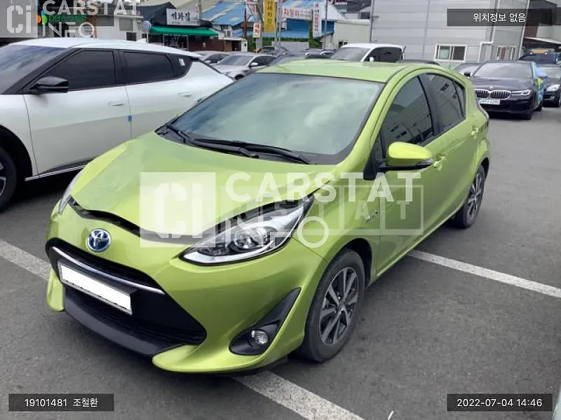 Photo 2 of 19: 2019 Toyota Prius C, VIN JTDKDTB36K1625635 — Korean insurance auction