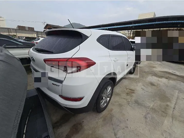 Photo 2 of 17: 2015 Hyundai Tucson 2.0 — Korean insurance auction