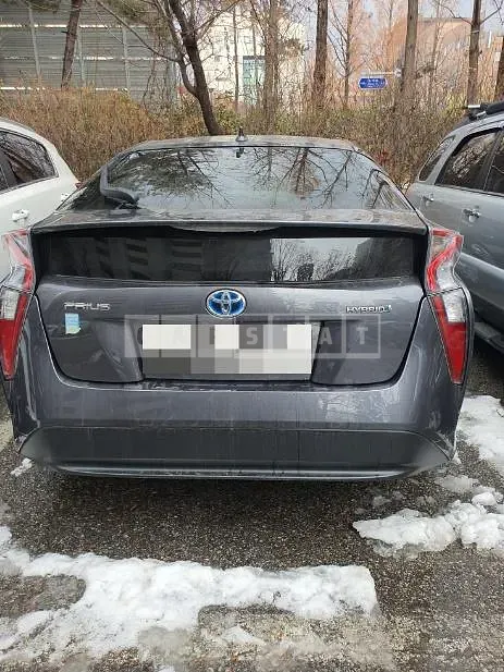 Photo 2 of 5: 2016 Toyota Prius — Korean insurance auction
