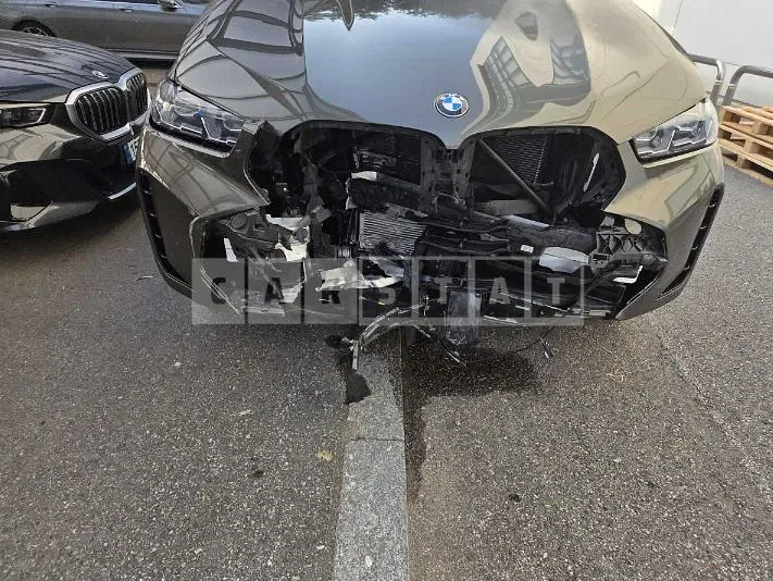 Photo 2 of 50: 2024 BMW X6 xDrive40i M Sport — Korean insurance auction