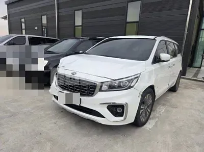 Photo 1 of 12: 2018 Kia Carnivals, VIN KNAMB81ABK5519914 — Korean insurance auction