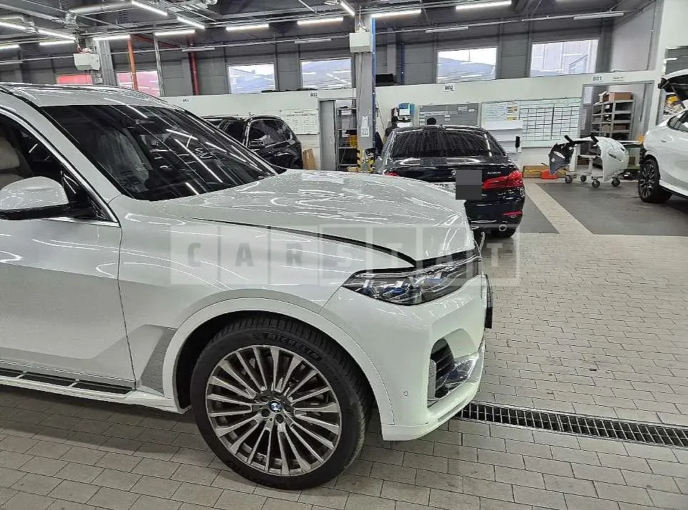 Photo 2 of 8: 2022 BMW X7 xDrive40d — Korean insurance auction