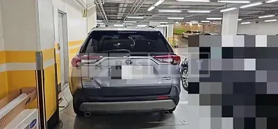 Photo 1 of 33: 2022 Toyota Lave 4 Hybrid AWD — Korean insurance auction