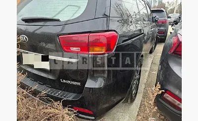 Photo 1 of 11: 2018 Kia Carnivals — Korean insurance auction