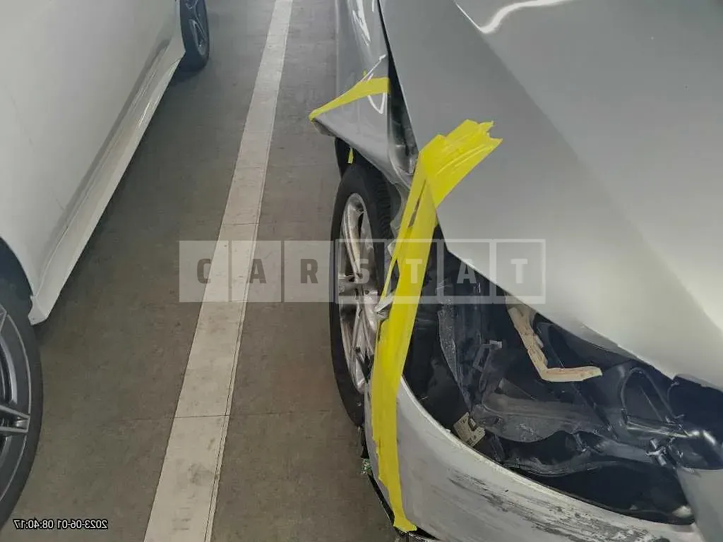 Photo 2 of 9: 2018 Mercedes-Benz E220 d, VIN WDDZF0EB3JA347534 — Korean insurance auction