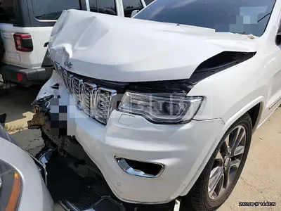 Photo 1 of 35: 2018 Jeep Straw Grand Cherokee, VIN 1C4RJFCM5JC118003 — Korean insurance auction