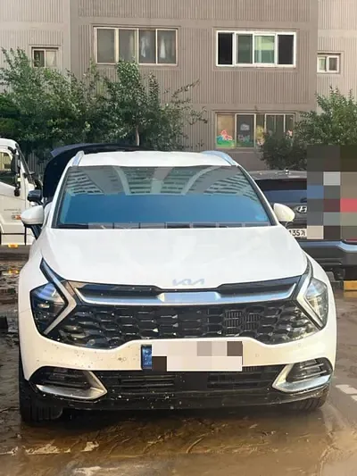 Photo 1 of 5: 2022 Kia Sportage, VIN KNAPX81GBNK006027 — Korean insurance auction