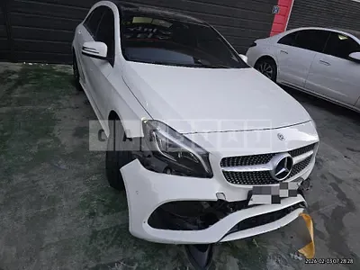 Photo 1 of 29: 2018 Mercedes-Benz A200 — Korean insurance auction