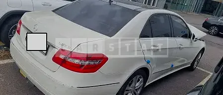 Photo 2 of 9: 2015 Mercedes-Benz E 300, VIN WDDHF5EB2AA140142 — Korean insurance auction