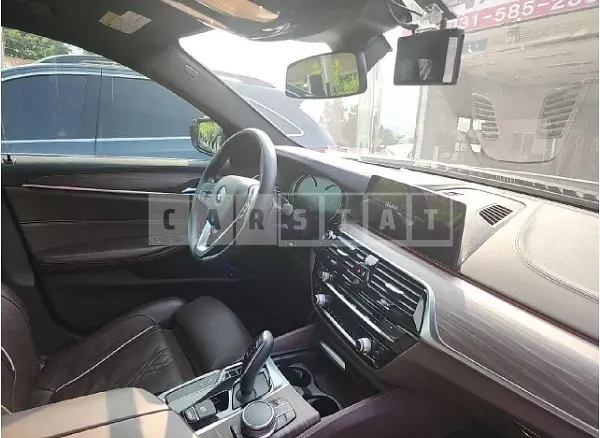 Photo 2 of 18: 2018 BMW 530i xDrive — Korean insurance auction