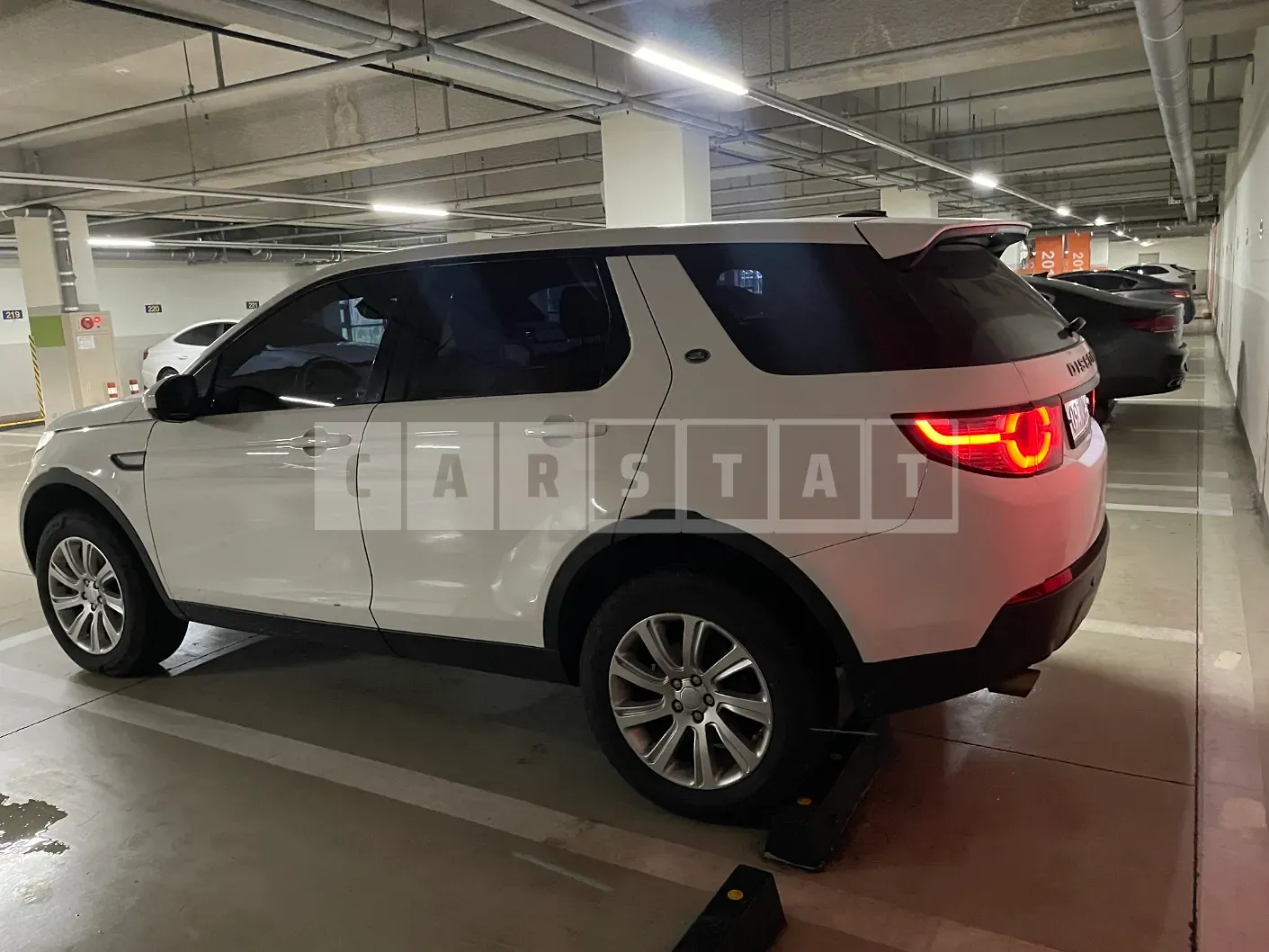 Photo 2 of 28: 2016 Land Rover Discovery Sport 2.0d — Korean insurance auction