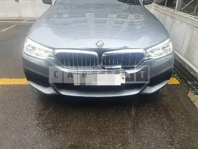 Photo 1 of 74: 2018 BMW 530i, VIN WBAJD910XJWC12205 — Korean insurance auction