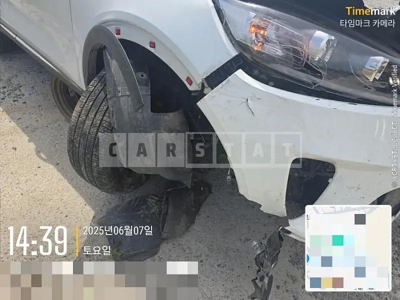 Photo 2 of 22: 2018 Kia Sorento, VIN KNAPG81ABKA534497 — Korean insurance auction