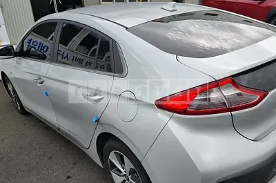 Photo 1 of 41: 2018 Hyundai Modern Ionic Electric, VIN KMHC051HFJU022849 — Korean insurance auction