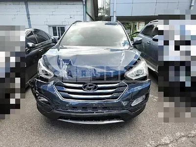 Photo 1 of 13: 2014 Hyundai Santa Fe DM — Korean insurance auction