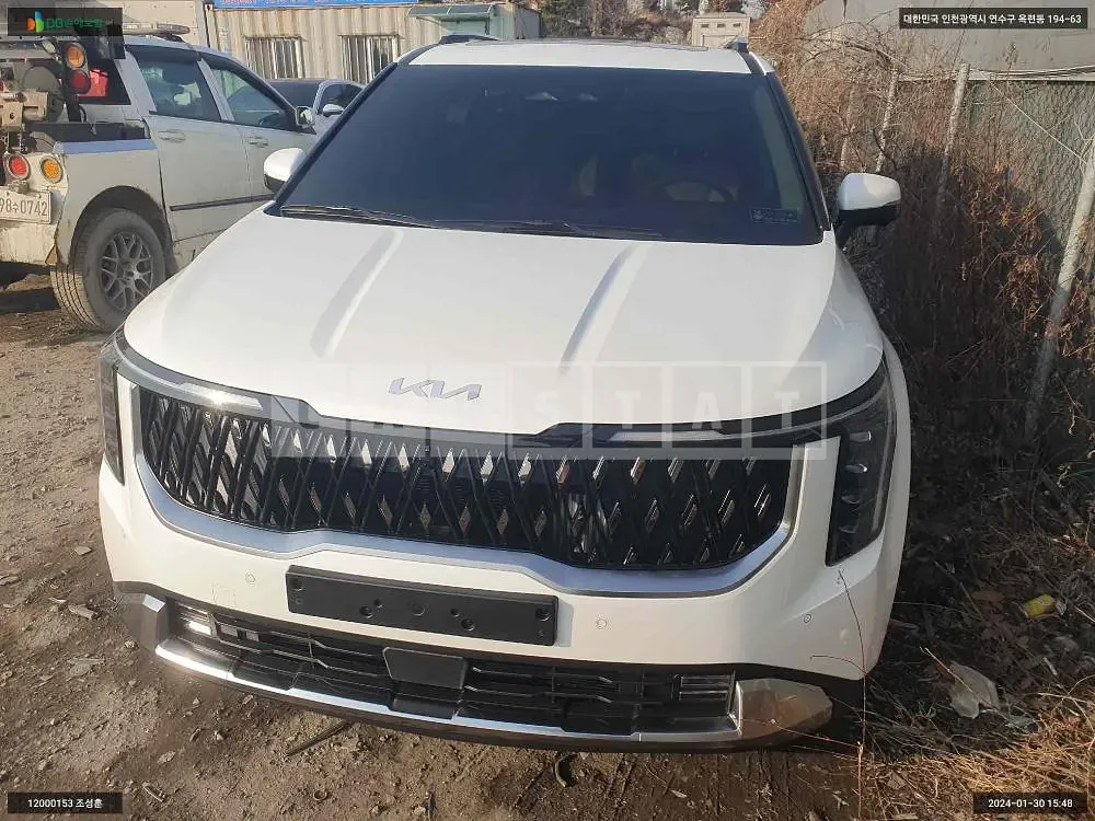 Photo 2 of 19: 2024 Kia Carnival Hybrid, VIN KNANE81ABRS005195 — Korean insurance auction