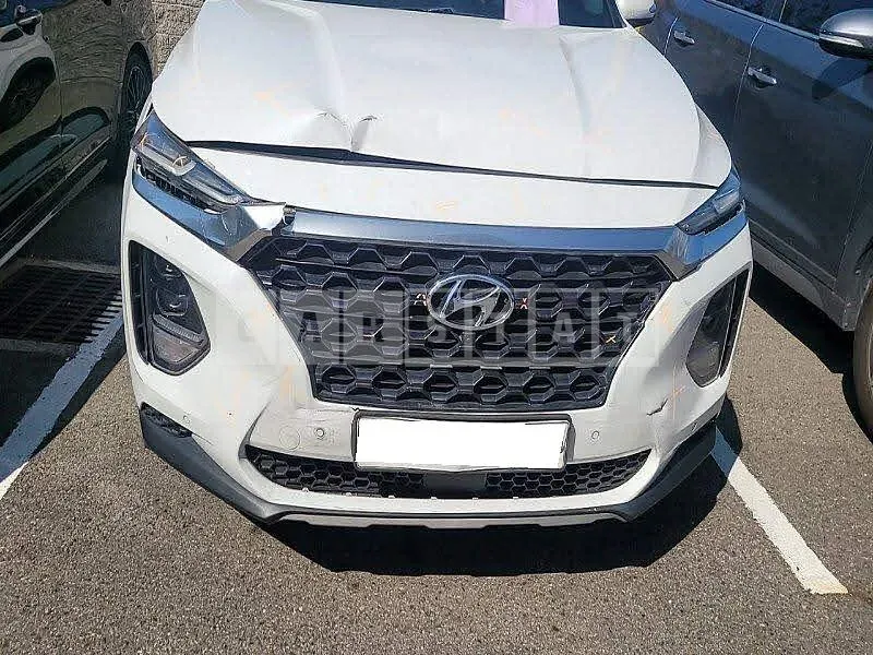 Photo 2 of 25: 2018 Hyundai Santa Fe, VIN KMHS381BBKU091653 — Korean insurance auction