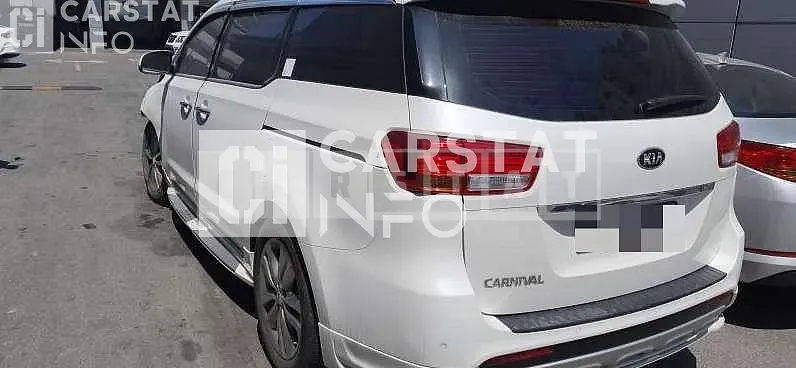 Photo 2 of 27: 2017 Kia Carnival 9-Seater, VIN KNAME81ABJS395673 — Korean insurance auction