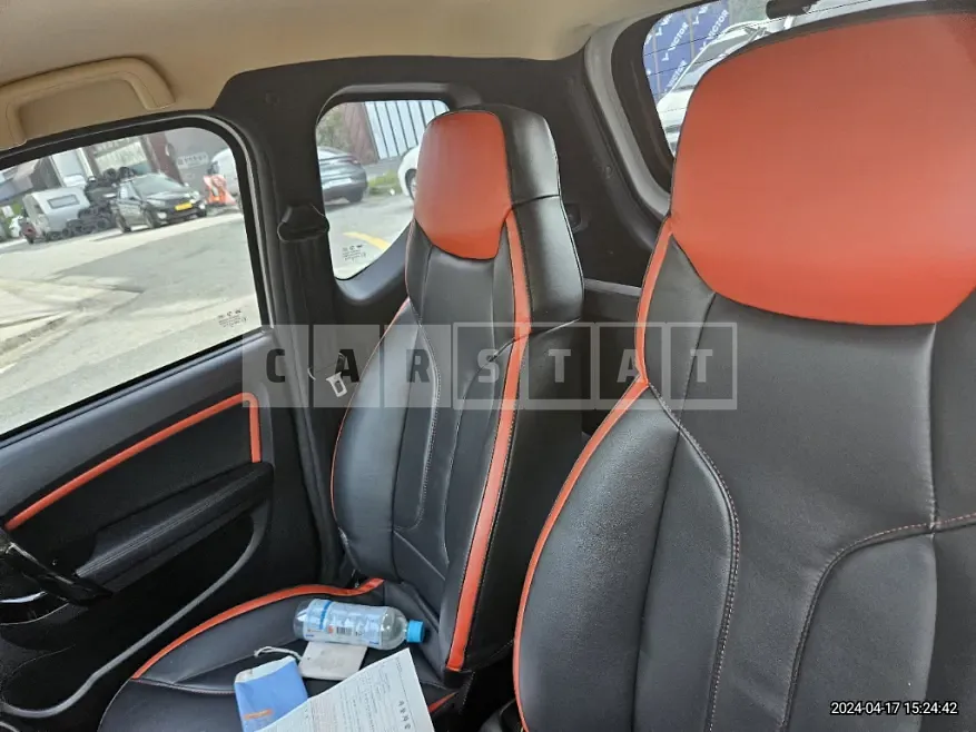 Photo 2 of 14: 2021 Mercedes-Benz Smart EV Z — Korean insurance auction