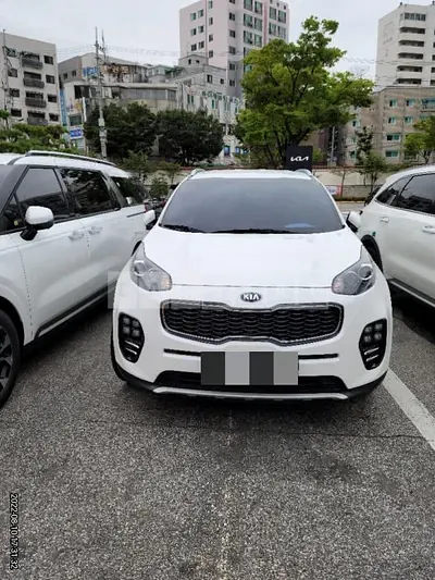 Photo 1 of 12: 2018 Kia Sportage, VIN KNAPN813BJK453734 — Korean insurance auction