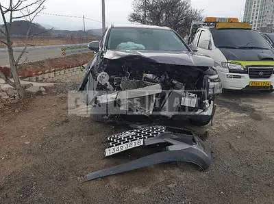 Photo 1 of 11: 2021 Hyundai Santa Fe, VIN KMHS281HHMU354890 — Korean insurance auction