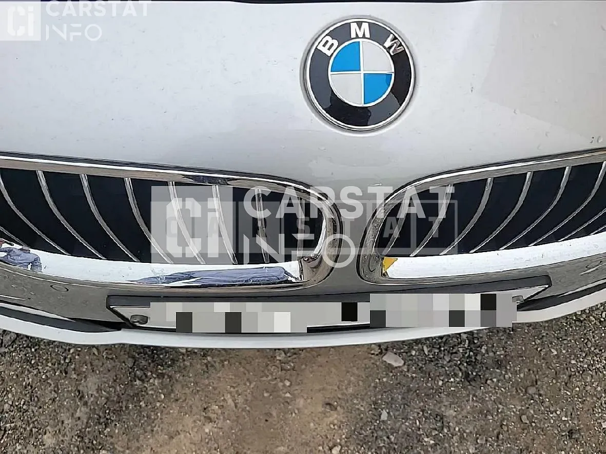 Photo 2 of 22: 2015 BMW 520d xDrive, VIN WBA5E7102FG152941 — Korean insurance auction