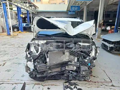 Photo 1 of 17: 2023 Hyundai Carnival, VIN KMHS281BBLU221776 — Korean insurance auction