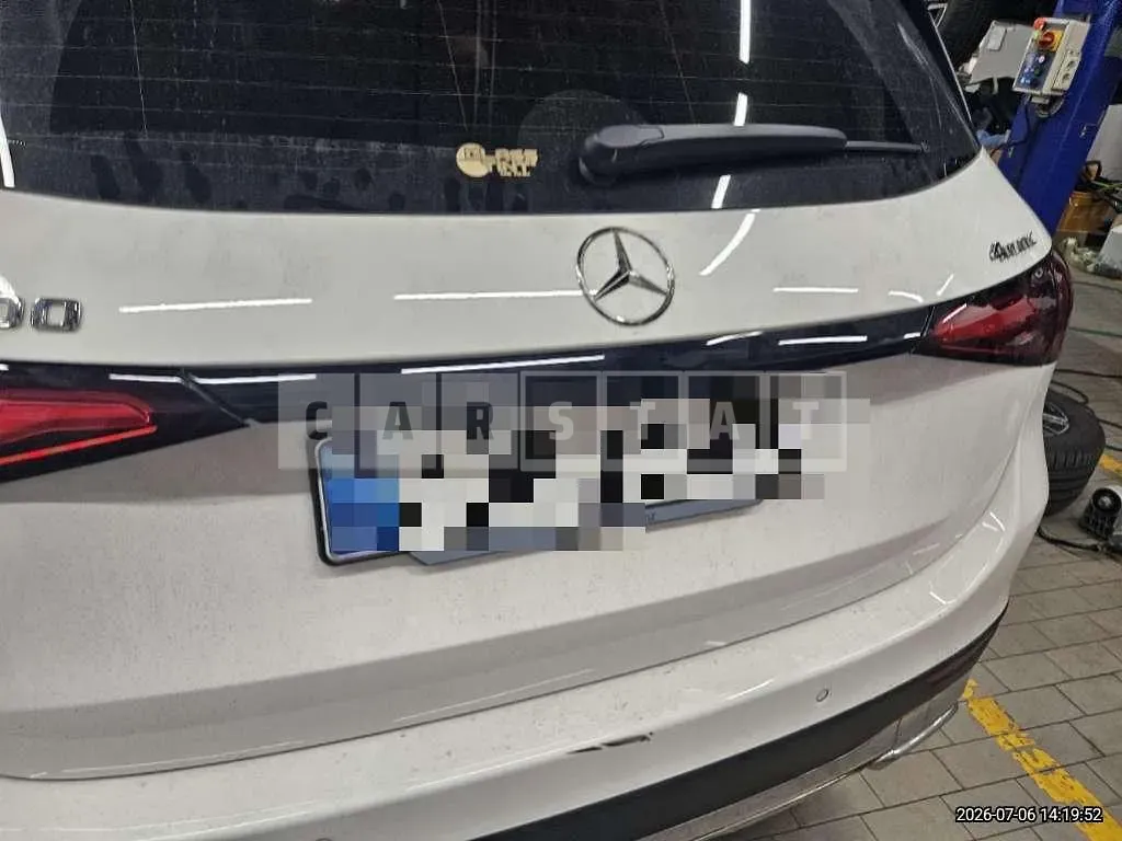 Photo 2 of 52: 2025 Mercedes-Benz GLC300 4Matic — Korean insurance auction