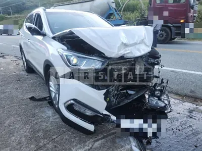 Photo 1 of 5: 2016 Hyundai Santa Fe DM, VIN KMHSW81UBGU645864 — Korean insurance auction
