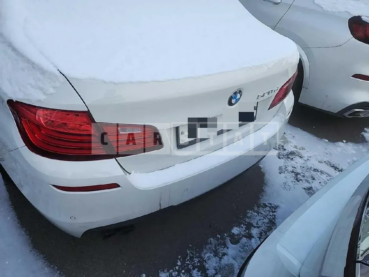Photo 2 of 33: 2016 BMW 520d, VIN WBA5E5104GG072305 — Korean insurance auction