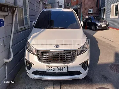 Photo 1 of 45: 2019 Kia Carnival, VIN KNAMC81ABKS525823 — Korean insurance auction