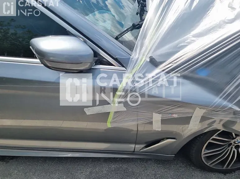 Photo 2 of 62: 2019 BMW 530i xDrive M Sport Package, VIN WBAJD9103KWC84459 — Korean insurance auction