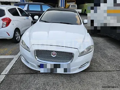 Photo 1 of 17: 2014 Jaguar XJ 3.0d — Korean insurance auction