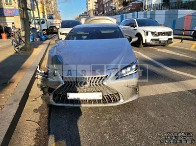 2024 Toyota LEXUS ES300h