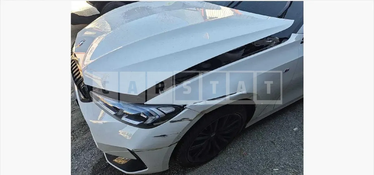 Photo 2 of 25: 2023 BMW 320i Touring — Korean insurance auction