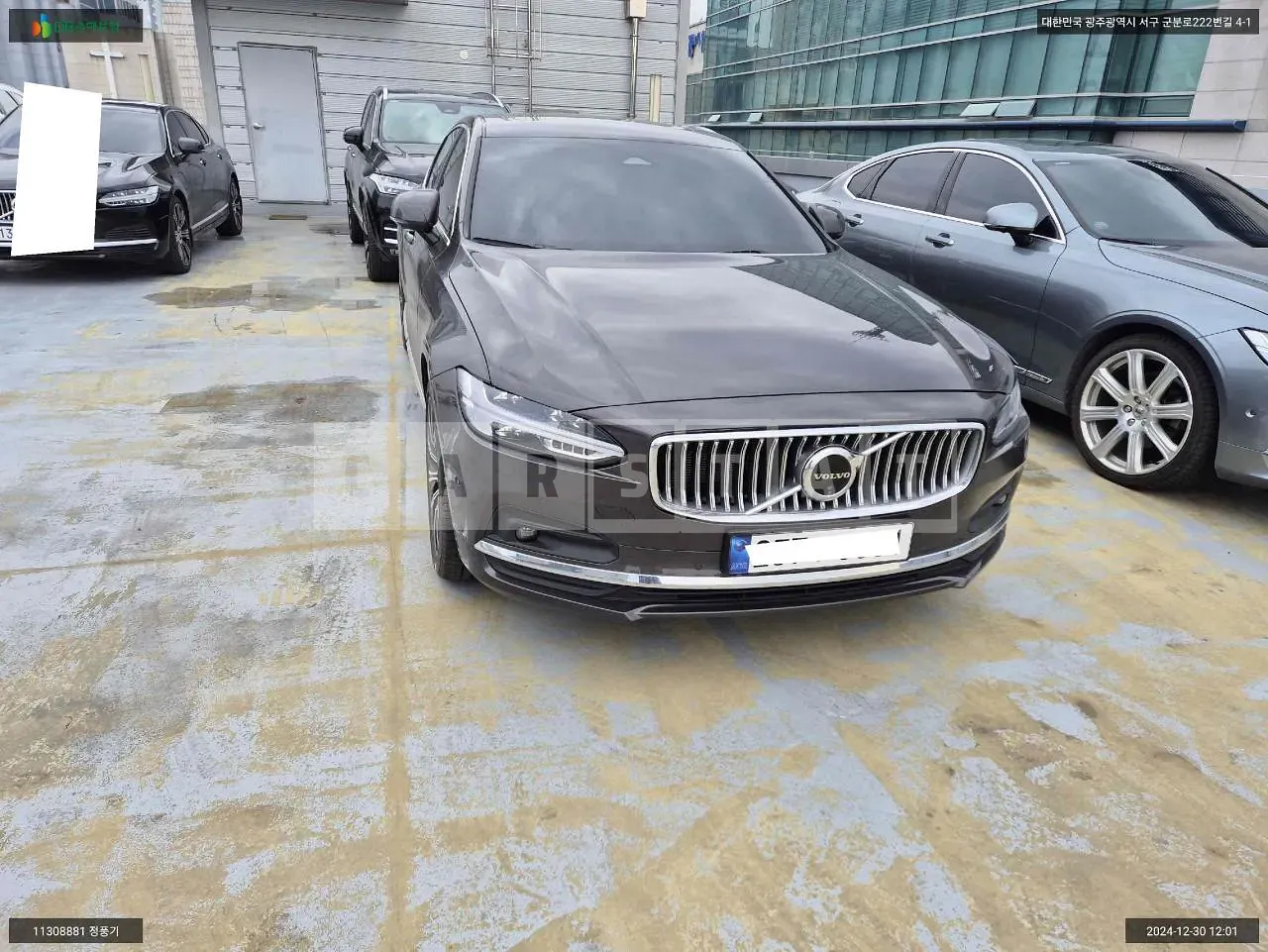 Photo 2 of 11: 2024 Volvo S90 B5, VIN LVYPTL12XRP412544 — Korean insurance auction