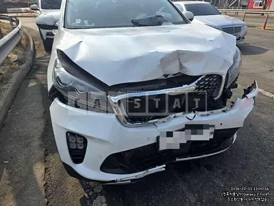 Photo 1 of 14: 2019 Kia Sorento — Korean insurance auction