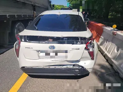 Photo 1 of 8: 2018 Toyota Prius — Korean insurance auction