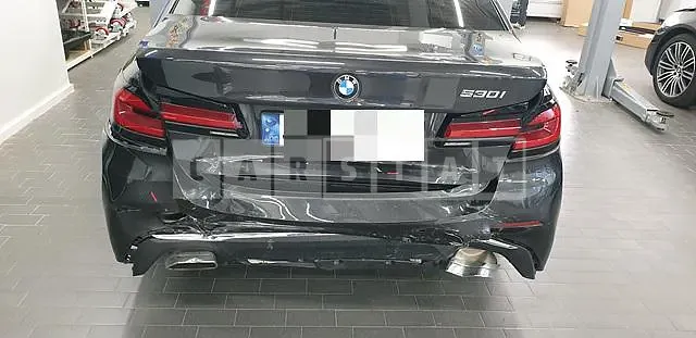 Photo 2 of 30: 2021 BMW 530i, VIN WBA71BH07MWX21847 — Korean insurance auction